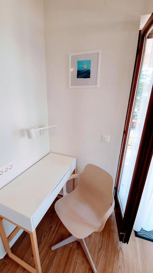 Luxury Apartment - Few Minutes From The Sea Porec Exterior photo